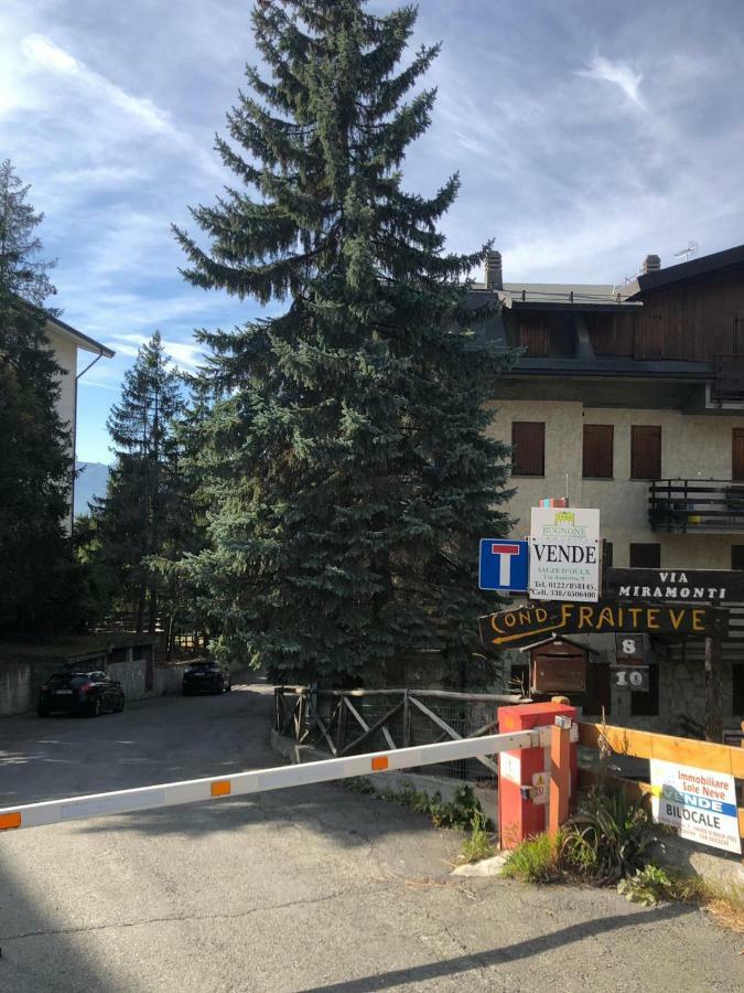 The Closest Location To The City Center And Chairlift Sauze D'Oulx Luaran gambar
