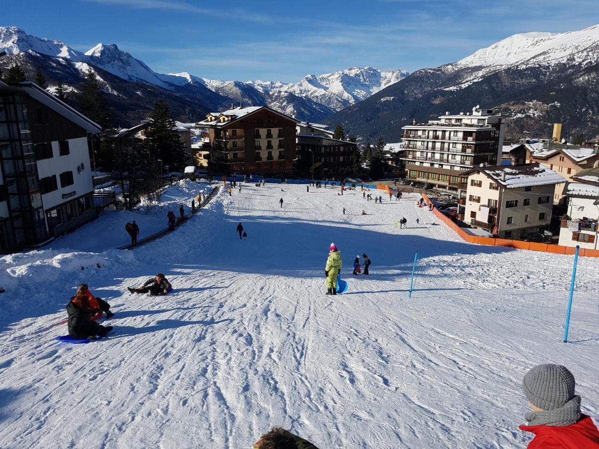 The Closest Location To The City Center And Chairlift Sauze D'Oulx Luaran gambar